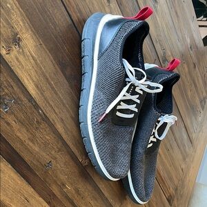 Stylish Black and Red Men's Shoes